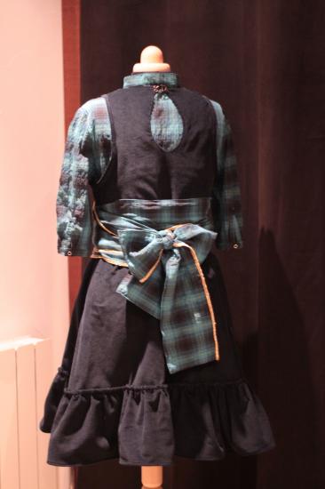 Ensemble robe + chemisier + ceinture bandeau (dos)